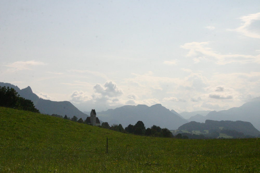 5 -Landschaft_Dorf_Berg_Gebirge_Bergblick.jpg